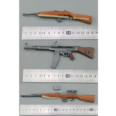 1/6 多款 WWII 武器 塑料玩具模型 M1卡宾 MP44 SVT-40